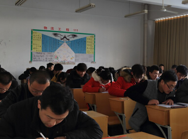 北京搬家公司工人空闲时间学习考上成人大学